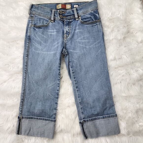 Old Navy Cuffed Hem Low Waist Capri Denim Jeans Size 1 - Picture 1 of 6